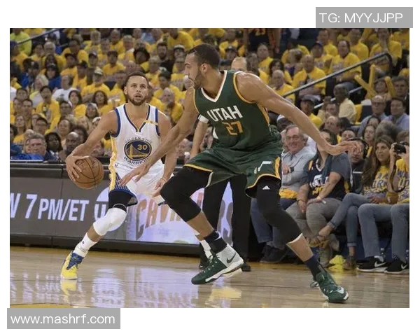 勇士与爵士精彩对决录像回放分析及赛后精彩瞬间回顾