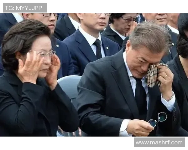 十二强赛激战韩国对阵伊朗谁能在关键时刻逆转局势