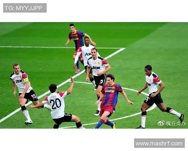 巴萨对决曼联爵爷的战术博弈与历史交锋的精彩回顾