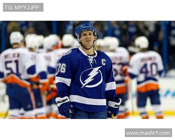 楚阿梅尼的崛起与挑战：探索新一代中场球员的成长之路